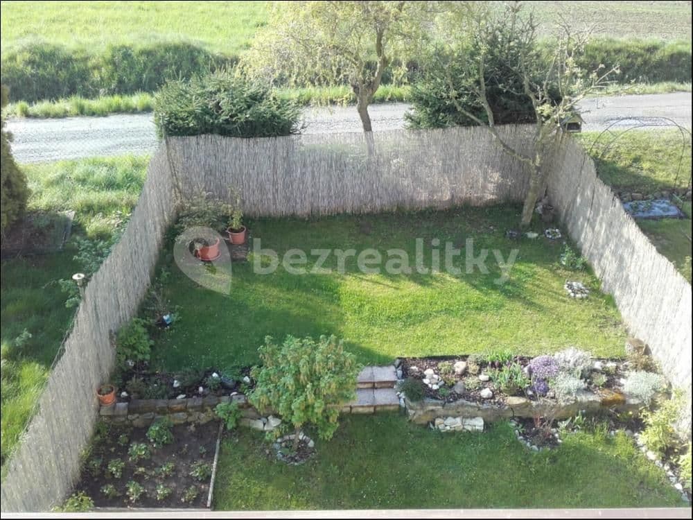 Prenájom bytu 3-izbový 80 m², Bratronice, Středočeský kraj Prenájom bytu 3-izbový 80 m², Bratronice, Středočeský kraj
