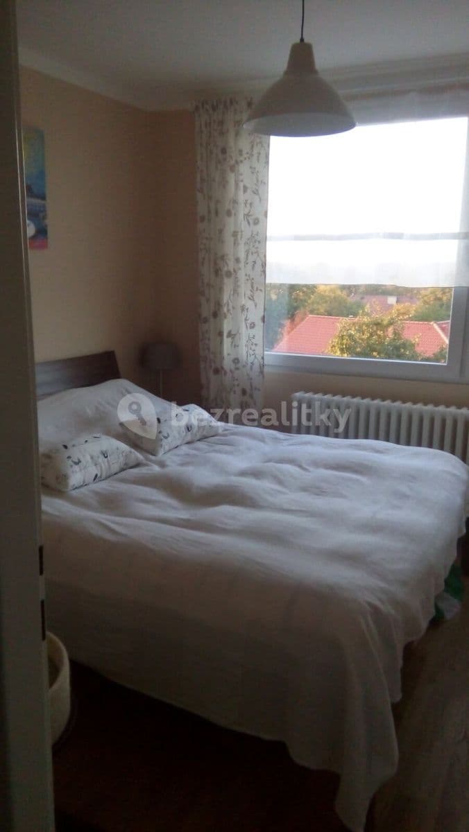Prenájom bytu 3-izbový 80 m², Bratronice, Středočeský kraj Prenájom bytu 3-izbový 80 m², Bratronice, Středočeský kraj