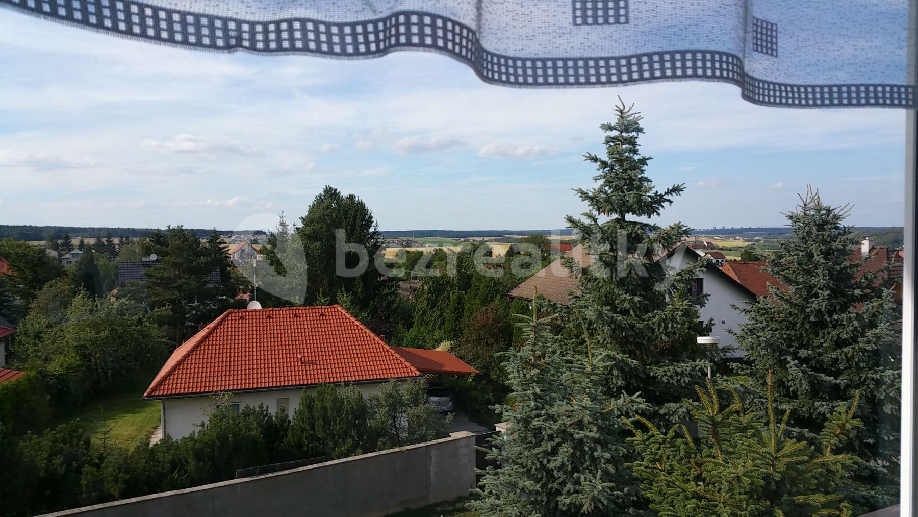Prenájom bytu 3-izbový 80 m², Bratronice, Středočeský kraj Prenájom bytu 3-izbový 80 m², Bratronice, Středočeský kraj