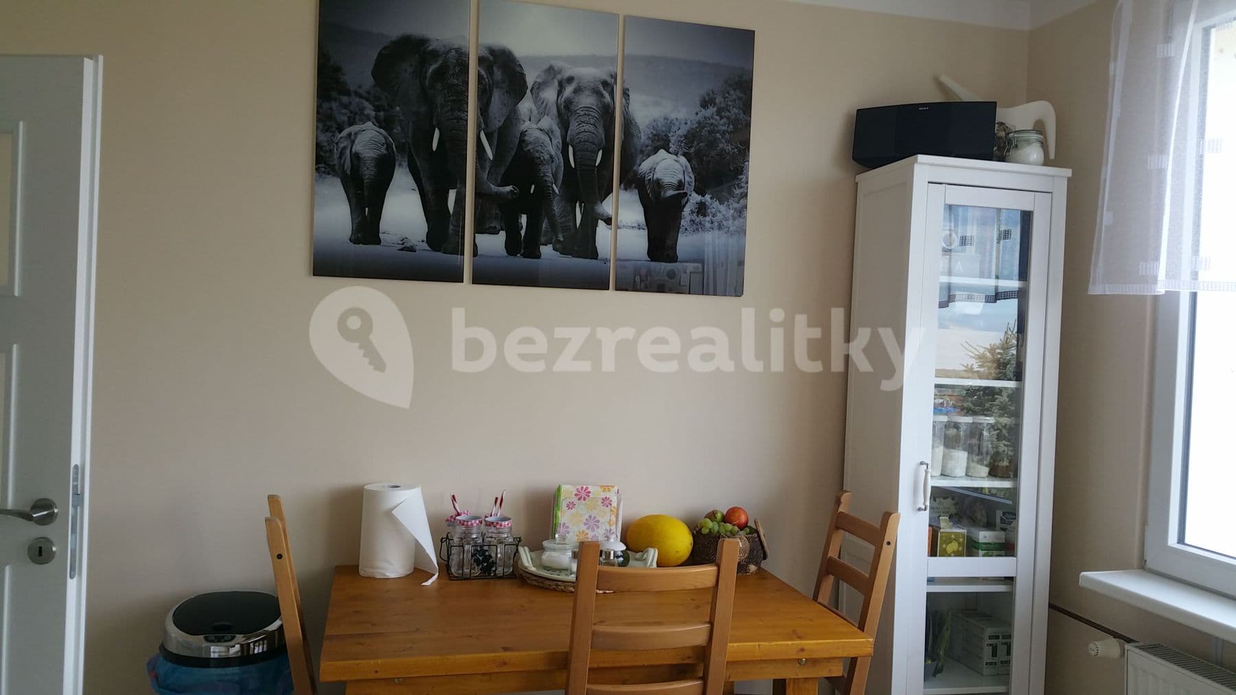 Prenájom bytu 3-izbový 80 m², Bratronice, Středočeský kraj Prenájom bytu 3-izbový 80 m², Bratronice, Středočeský kraj