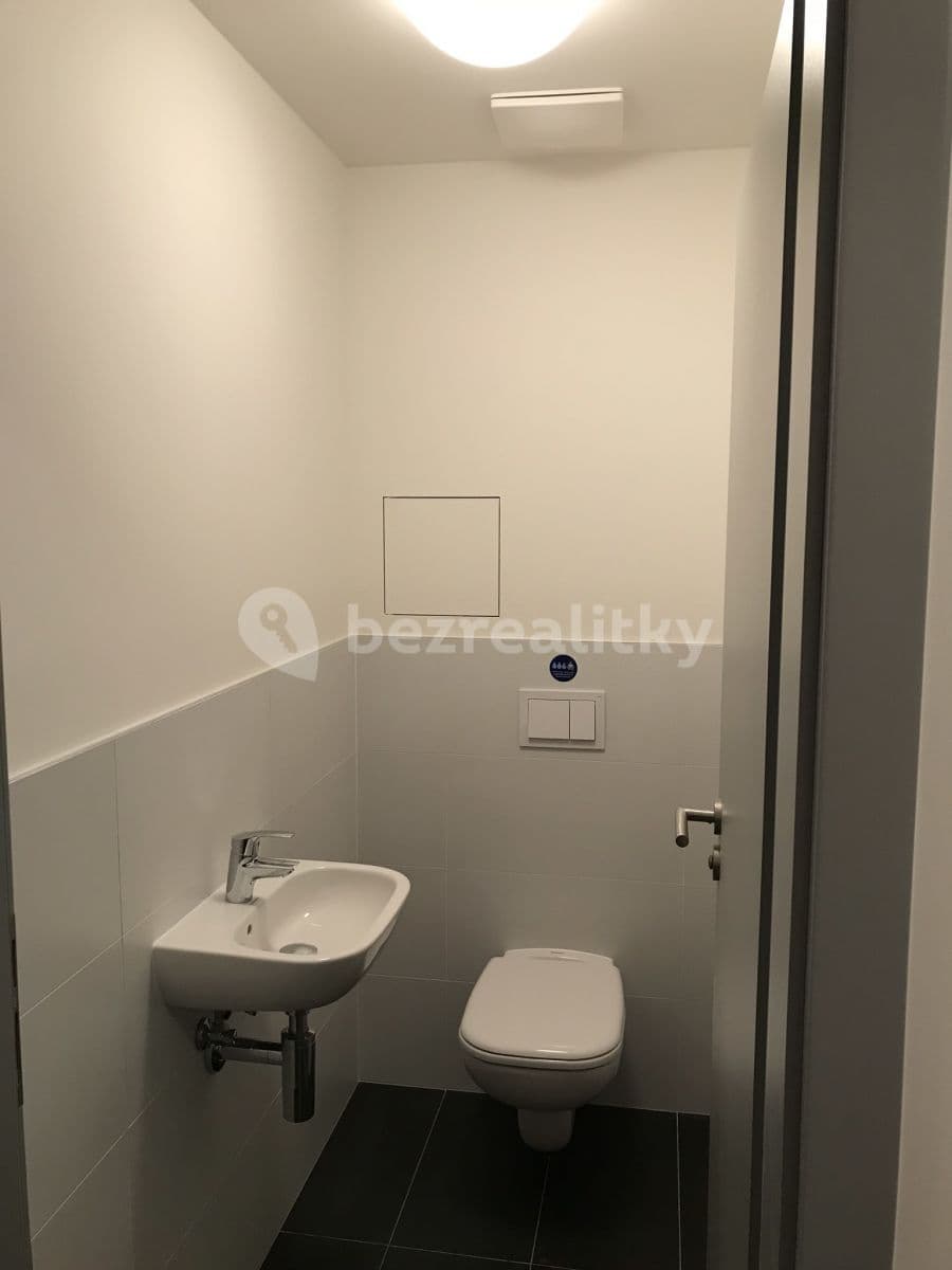 Prenájom bytu 2-izbový 53 m², Pod Stolovou horou, Praha, Praha Prenájom bytu 2-izbový 53 m², Pod Stolovou horou, Praha, Praha