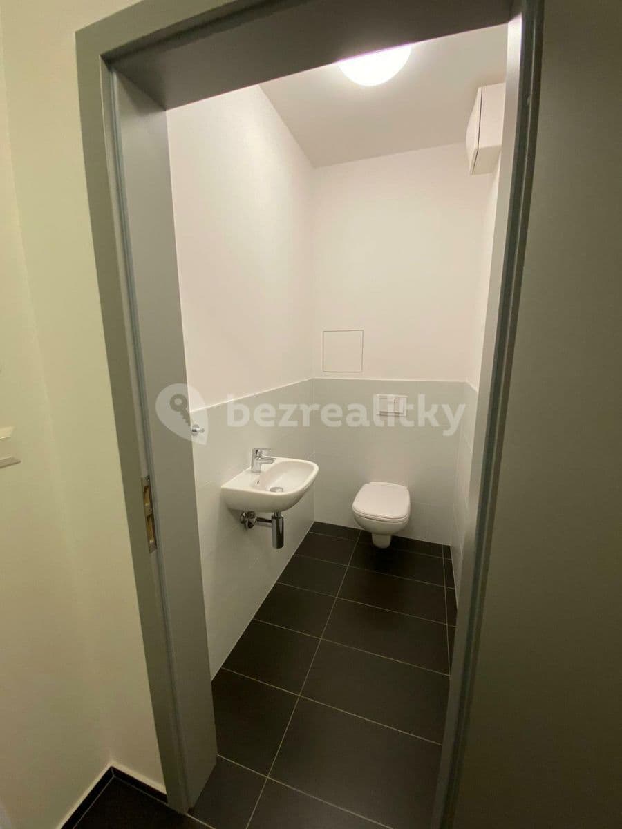 Prenájom bytu 2-izbový 53 m², Pod Stolovou horou, Praha, Praha Prenájom bytu 2-izbový 53 m², Pod Stolovou horou, Praha, Praha