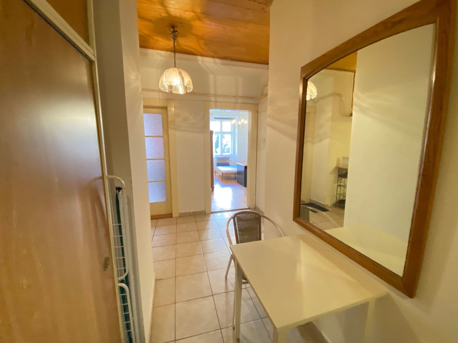 Prenájom bytu 4-izbový 18 m², Biskupcova, Praha, Praha Prenájom bytu 4-izbový 18 m², Biskupcova, Praha, Praha