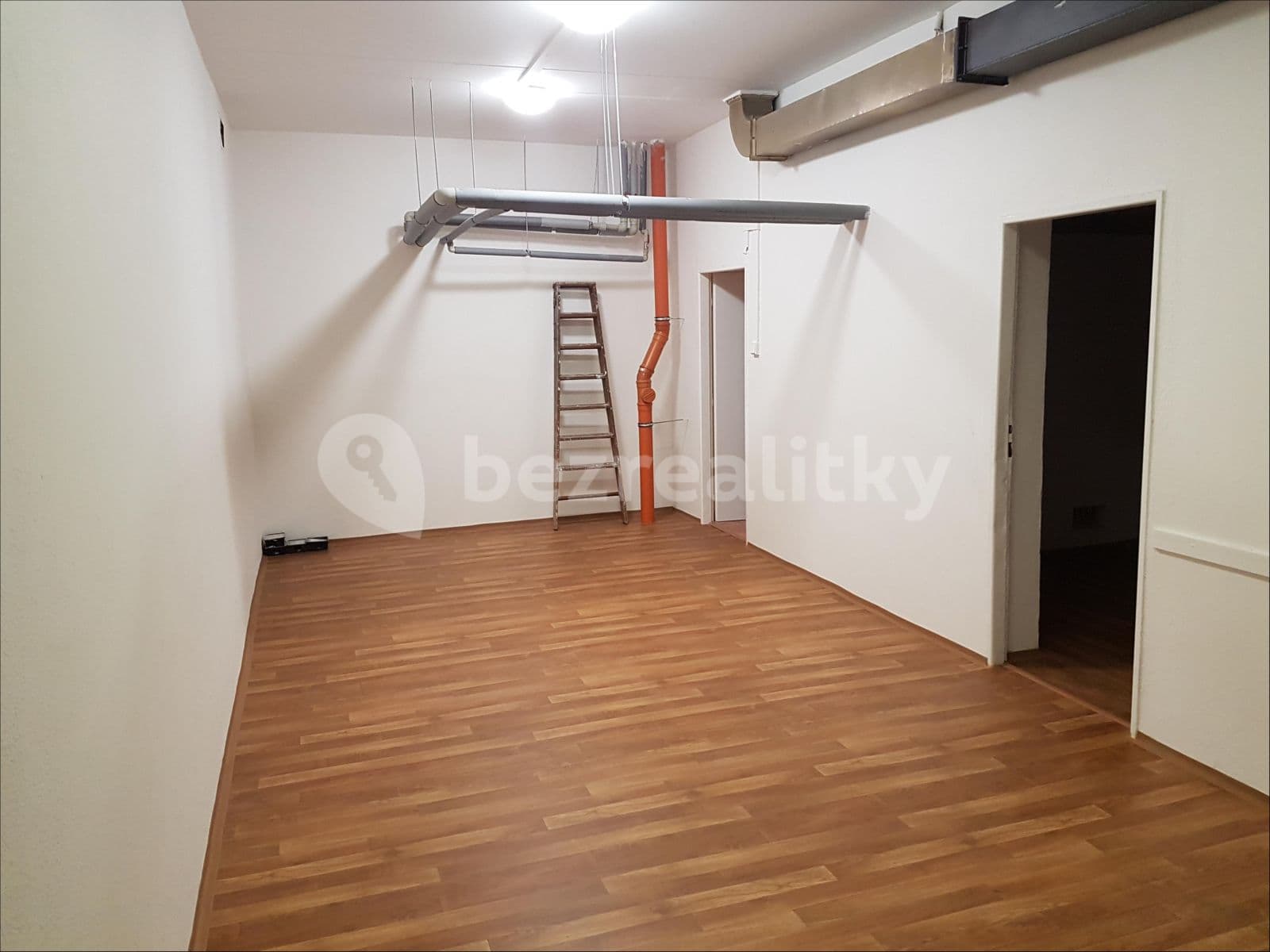 Prenájom nebytového priestoru 60 m², Schulhoffova, Praha, Praha Prenájom nebytového priestoru 60 m², Schulhoffova, Praha, Praha