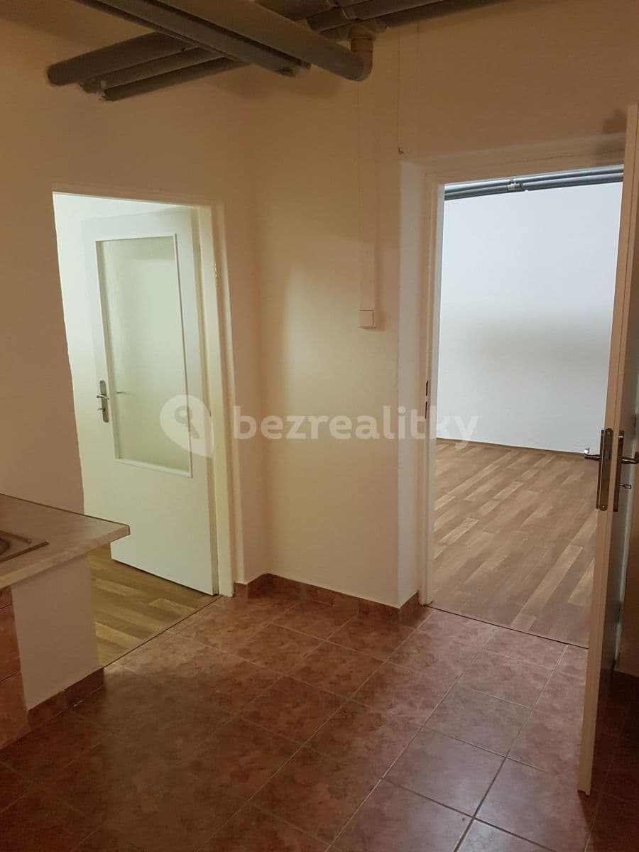 Prenájom nebytového priestoru 60 m², Schulhoffova, Praha, Praha Prenájom nebytového priestoru 60 m², Schulhoffova, Praha, Praha