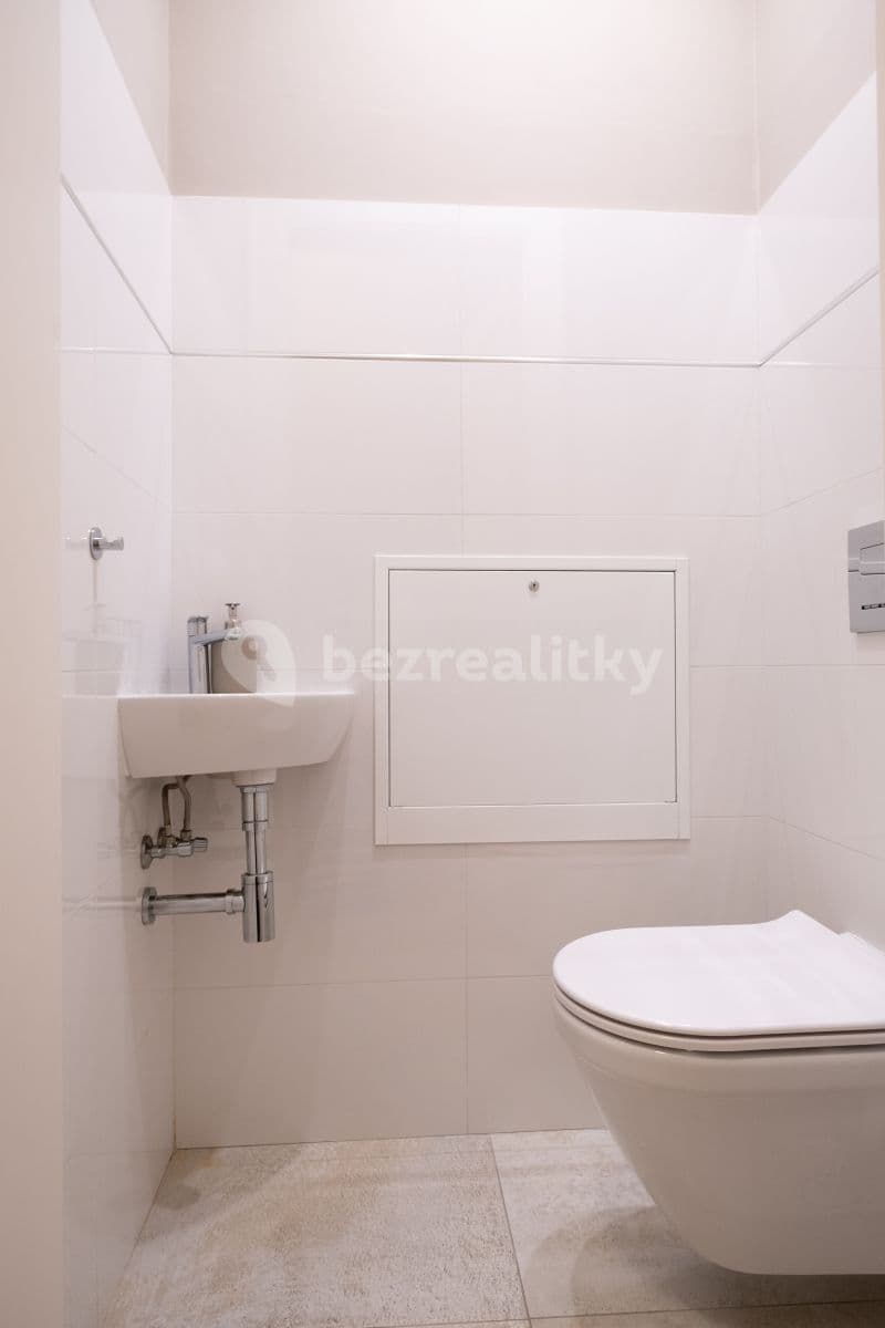 Prenájom bytu 3-izbový 77 m², Březinova, Praha, Praha Prenájom bytu 3-izbový 77 m², Březinova, Praha, Praha
