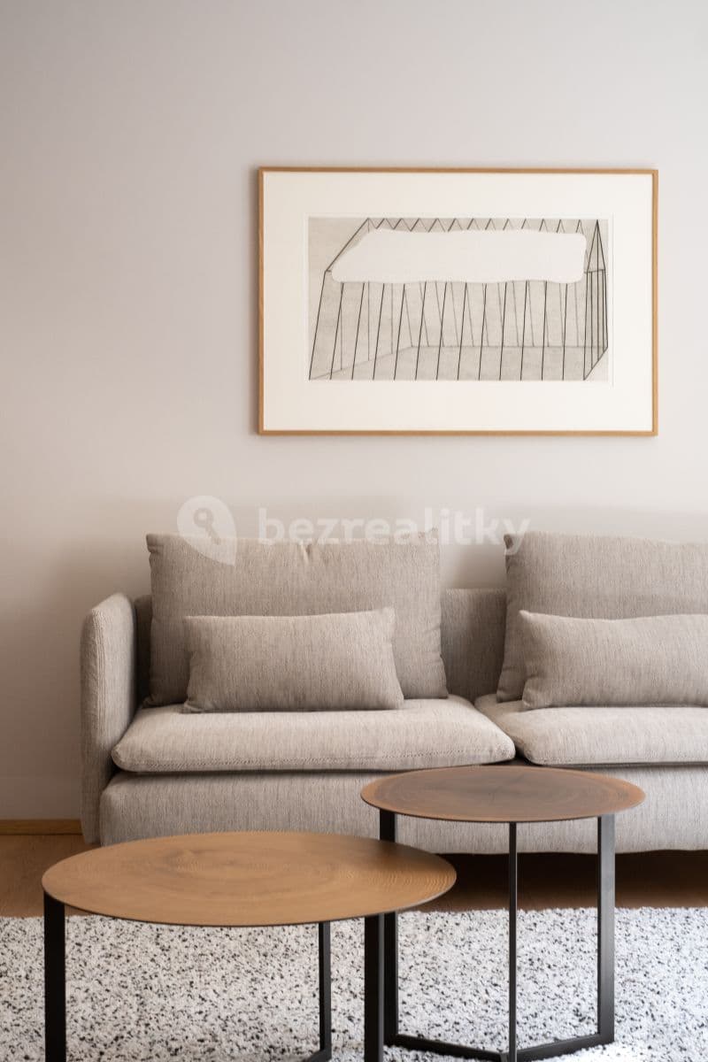 Prenájom bytu 3-izbový 77 m², Březinova, Praha, Praha Prenájom bytu 3-izbový 77 m², Březinova, Praha, Praha