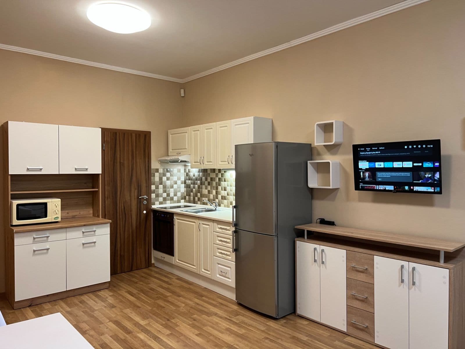 Prenájom bytu 1-izbový 30 m², Na Stezce, Praha, Praha Prenájom bytu 1-izbový 30 m², Na Stezce, Praha, Praha
