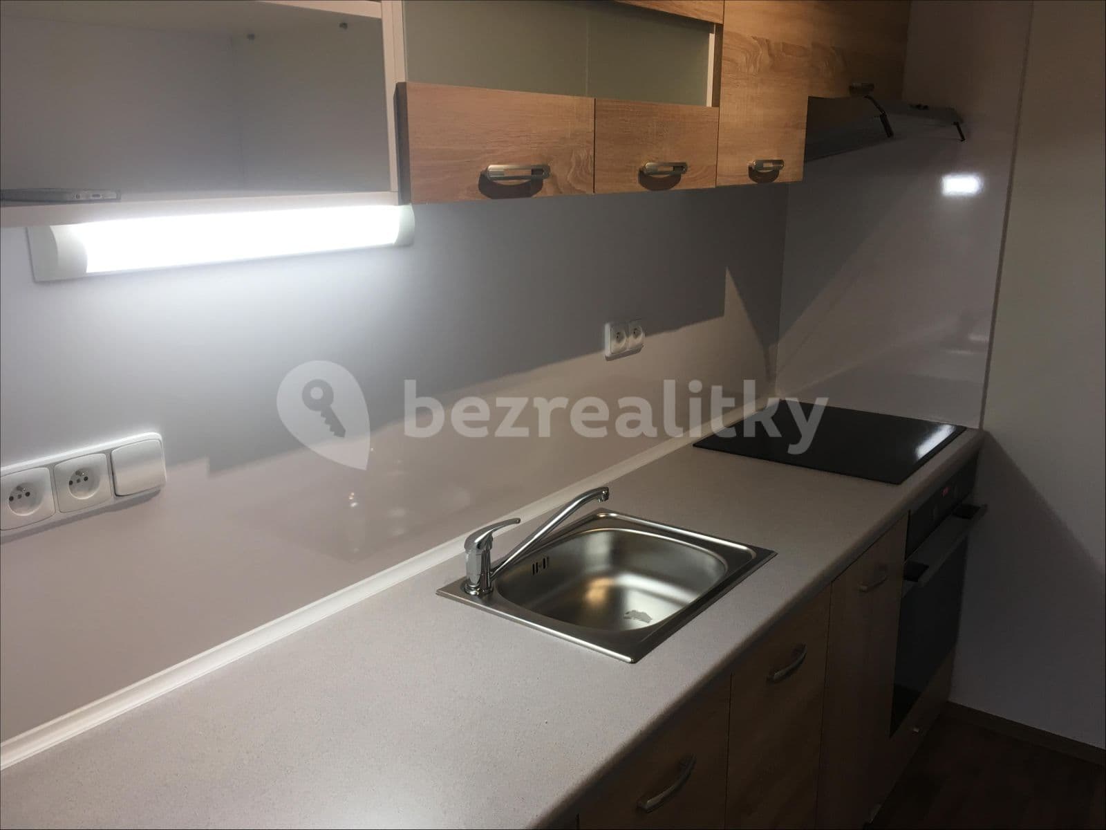 Prenájom bytu 2-izbový 46 m², Výletní, Praha, Praha Prenájom bytu 2-izbový 46 m², Výletní, Praha, Praha
