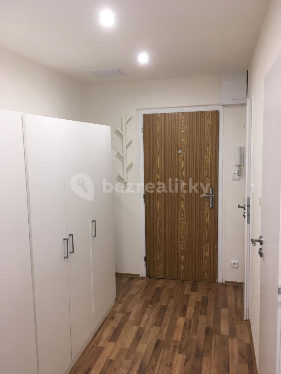 Prenájom bytu 2-izbový 46 m², Výletní, Praha, Praha Prenájom bytu 2-izbový 46 m², Výletní, Praha, Praha