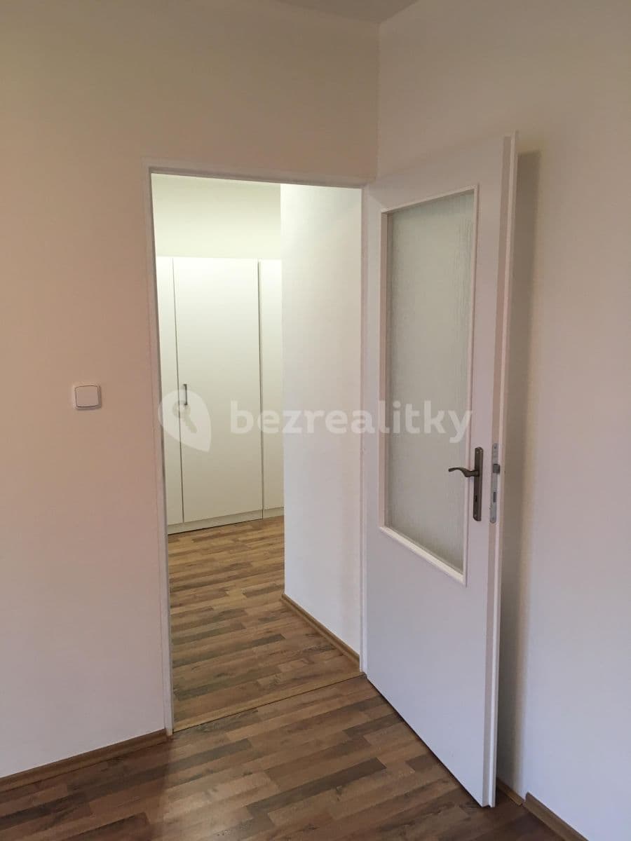 Prenájom bytu 2-izbový 46 m², Výletní, Praha, Praha Prenájom bytu 2-izbový 46 m², Výletní, Praha, Praha