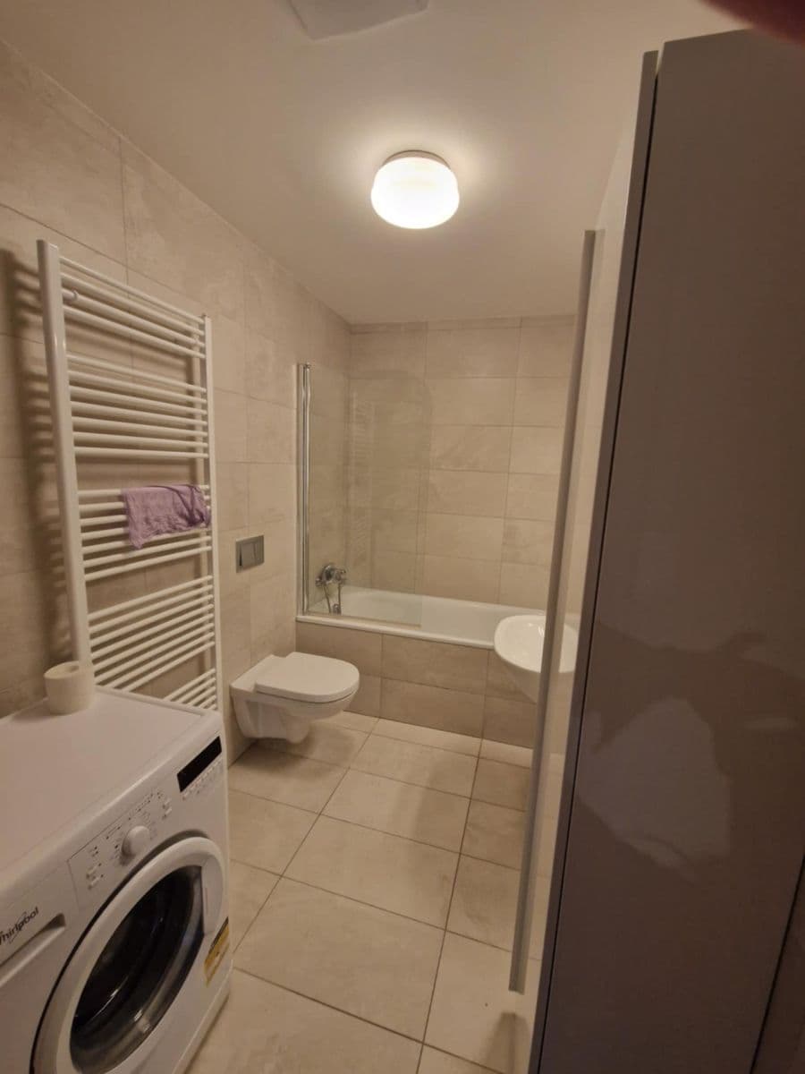 Prenájom bytu 2-izbový 52 m², Nyklíčkova, Praha, Praha Prenájom bytu 2-izbový 52 m², Nyklíčkova, Praha, Praha