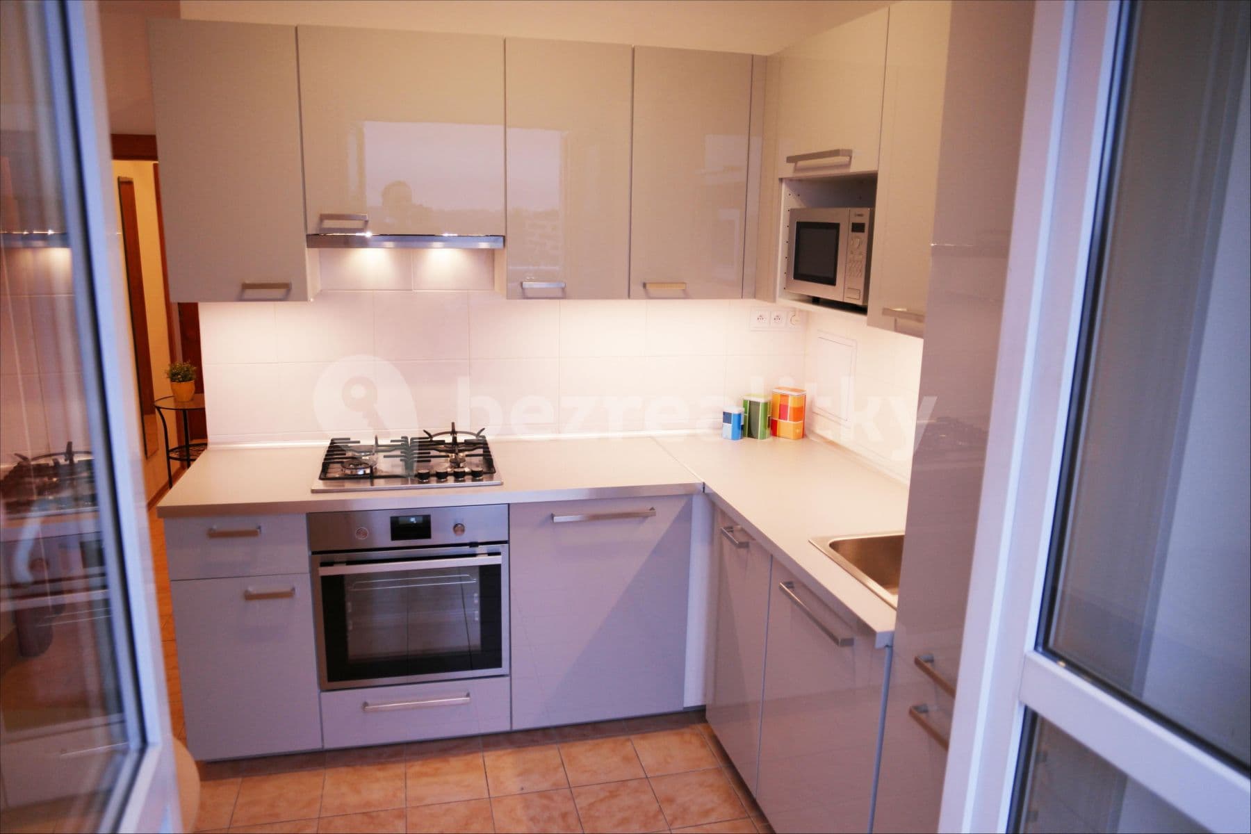 Prenájom bytu 2-izbový 78 m², Za Hládkovem, Praha, Praha Prenájom bytu 2-izbový 78 m², Za Hládkovem, Praha, Praha