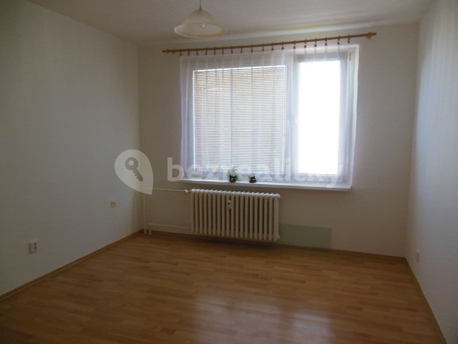 Prenájom bytu 1-izbový 35 m², Formánkova, Hradec Králové, Královéhradecký kraj Prenájom bytu 1-izbový 35 m², Formánkova, Hradec Králové, Královéhradecký kraj