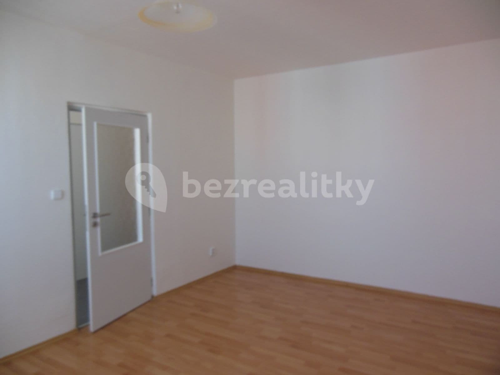 Prenájom bytu 1-izbový 35 m², Formánkova, Hradec Králové, Královéhradecký kraj Prenájom bytu 1-izbový 35 m², Formánkova, Hradec Králové, Královéhradecký kraj