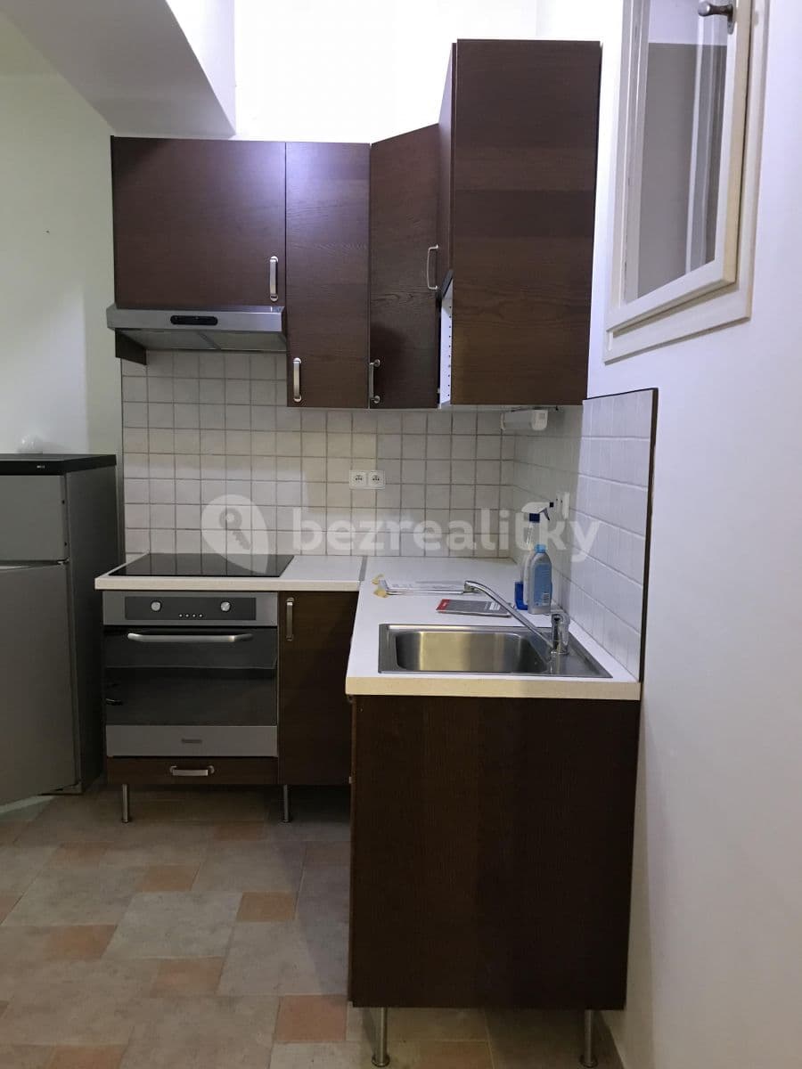 Prenájom bytu 3-izbový 82 m², Komenského náměstí, Brandýs nad Labem-Stará Boleslav, Středočeský kraj Prenájom bytu 3-izbový 82 m², Komenského náměstí, Brandýs nad Labem-Stará Boleslav, Středočeský kraj