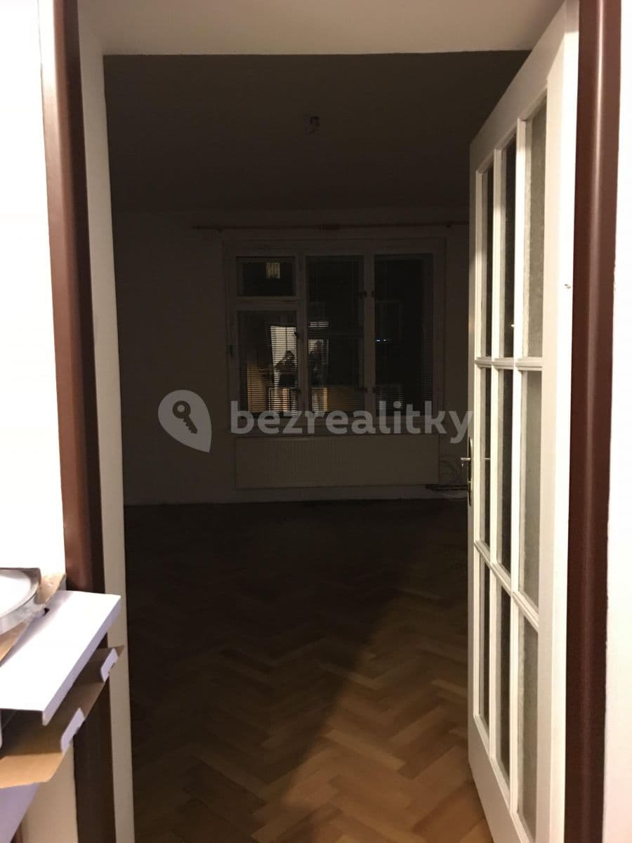 Prenájom bytu 3-izbový 82 m², Komenského náměstí, Brandýs nad Labem-Stará Boleslav, Středočeský kraj Prenájom bytu 3-izbový 82 m², Komenského náměstí, Brandýs nad Labem-Stará Boleslav, Středočeský kraj