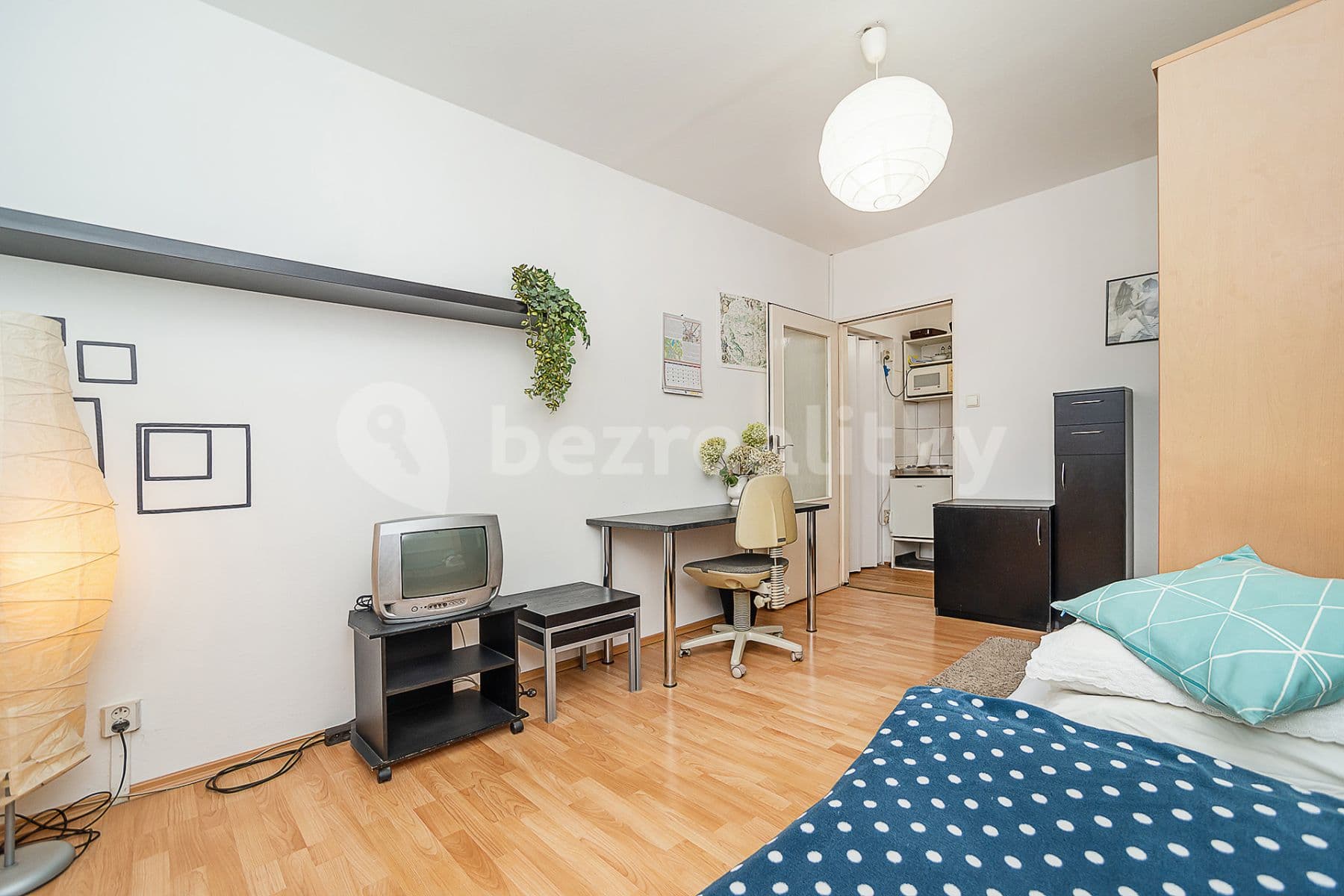Prenájom bytu Garsoniéra 20 m², U Stírky, Praha, Praha Prenájom bytu Garsoniéra 20 m², U Stírky, Praha, Praha