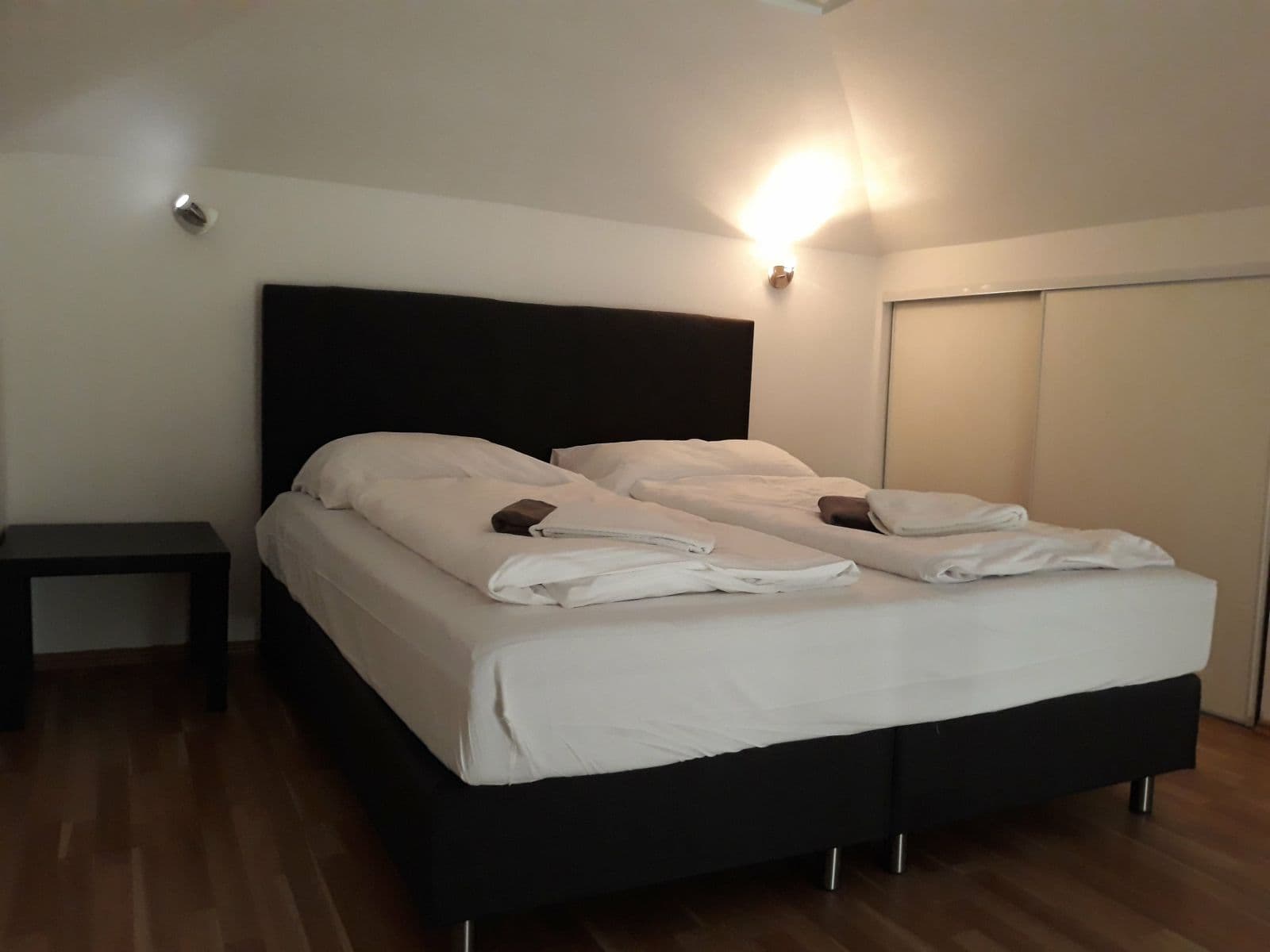 Prenájom bytu 2-izbový 63 m², Legerova, Praha, Praha Prenájom bytu 2-izbový 63 m², Legerova, Praha, Praha