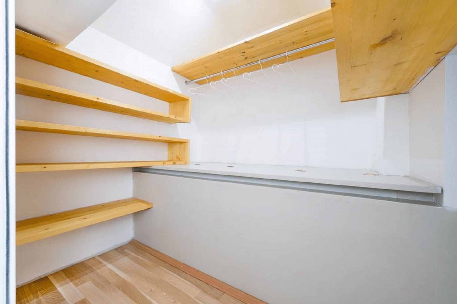 Prenájom bytu 2-izbový 63 m², Legerova, Praha, Praha Prenájom bytu 2-izbový 63 m², Legerova, Praha, Praha