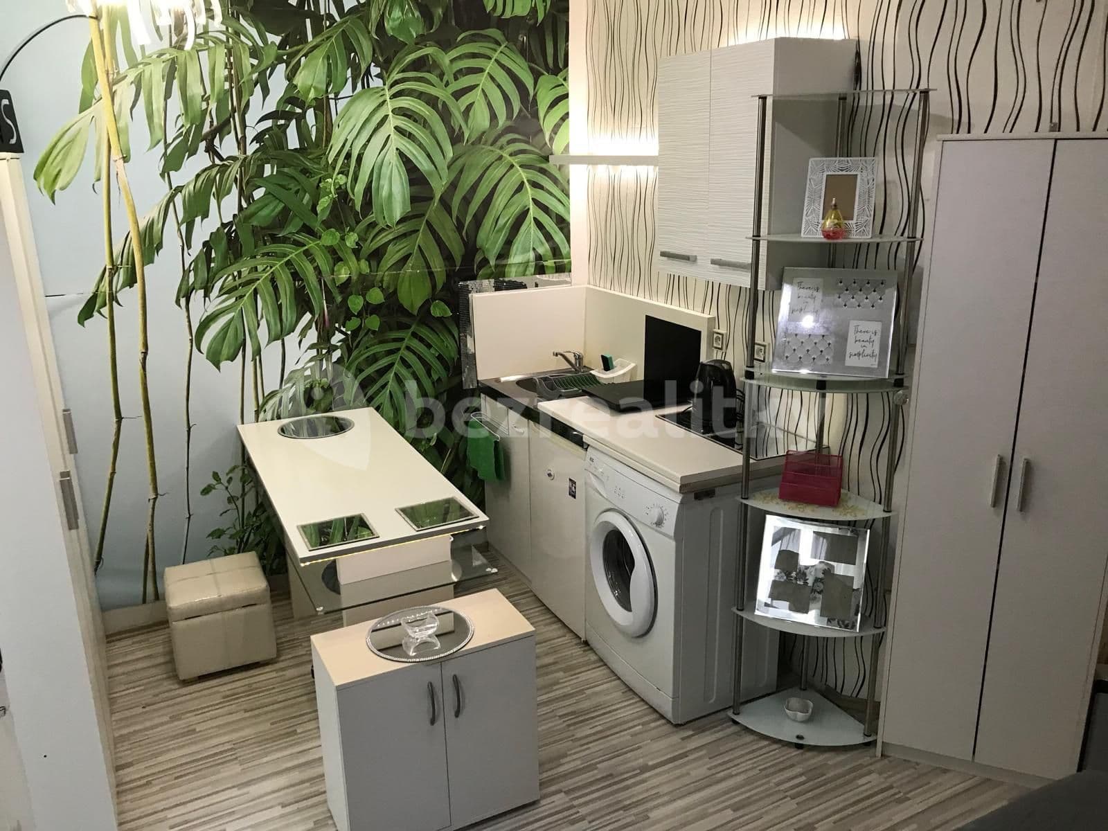 Prenájom bytu 1-izbový 35 m², Koterovská, Plzeň, Plzeňský kraj Prenájom bytu 1-izbový 35 m², Koterovská, Plzeň, Plzeňský kraj