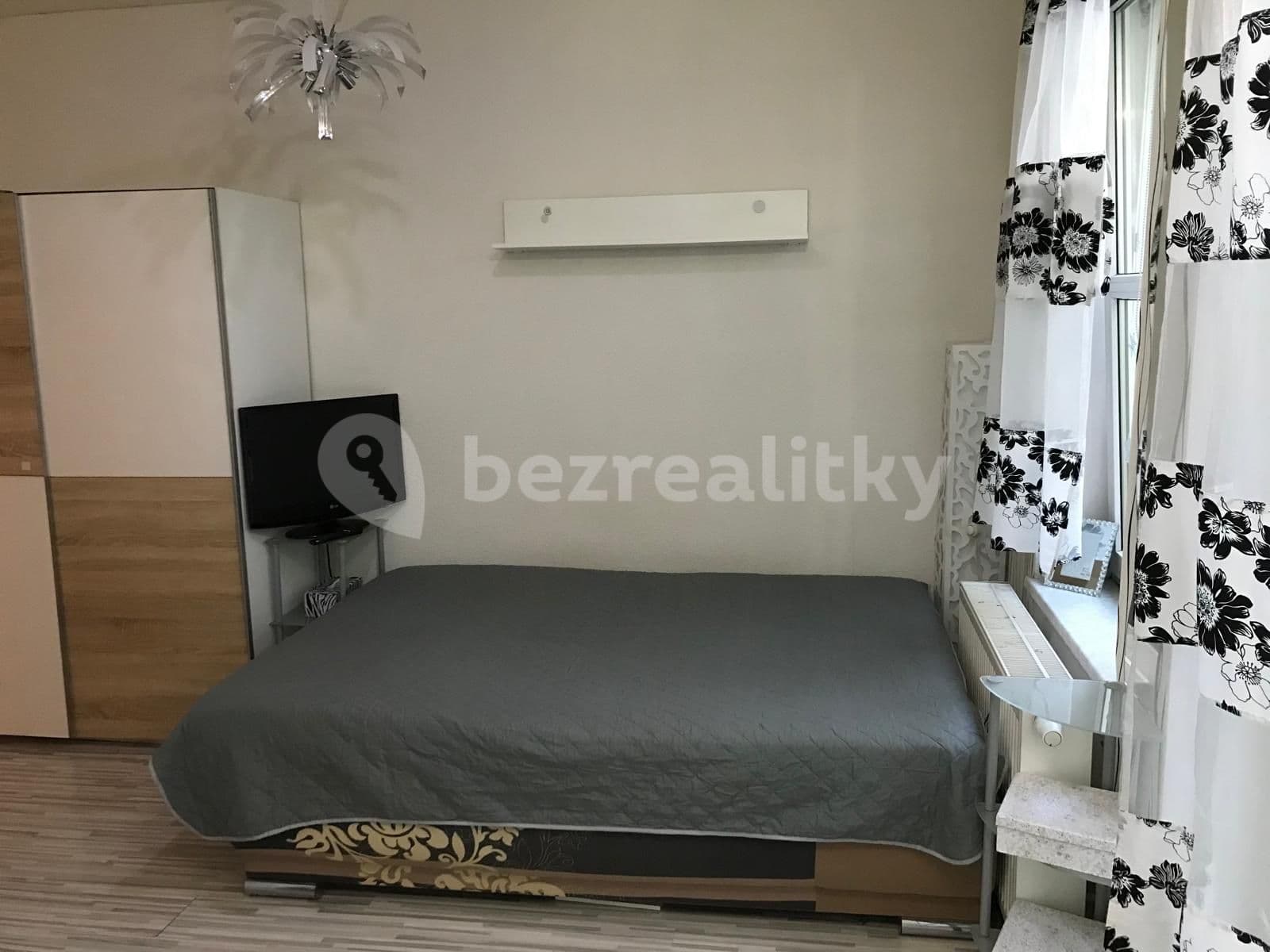 Prenájom bytu 1-izbový 35 m², Koterovská, Plzeň, Plzeňský kraj Prenájom bytu 1-izbový 35 m², Koterovská, Plzeň, Plzeňský kraj