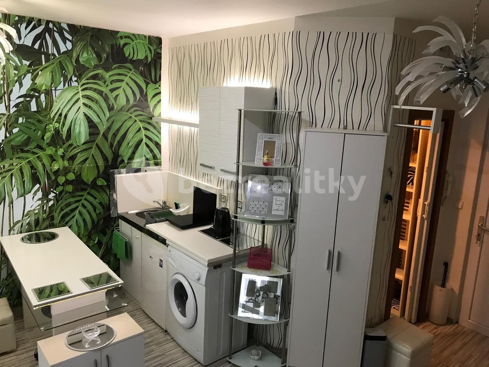 Prenájom bytu 1-izbový 35 m², Koterovská, Plzeň, Plzeňský kraj Prenájom bytu 1-izbový 35 m², Koterovská, Plzeň, Plzeňský kraj