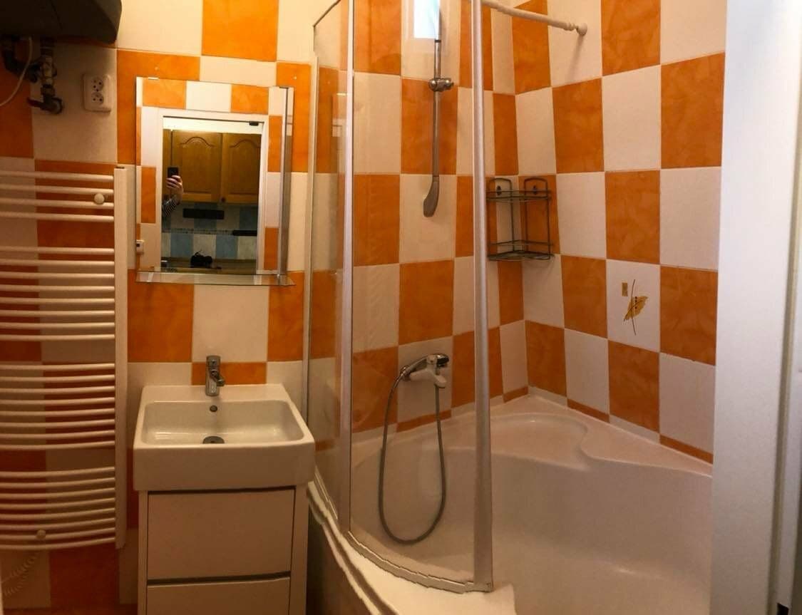 Prenájom bytu 1-izbový 35 m², U Hadovky, Praha, Praha Prenájom bytu 1-izbový 35 m², U Hadovky, Praha, Praha