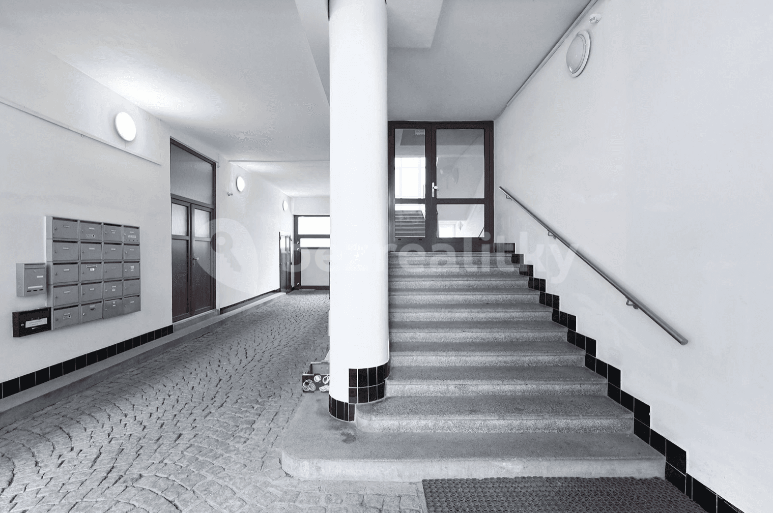 Prenájom bytu 3-izbový 68 m², Jankovcova, Praha, Praha Prenájom bytu 3-izbový 68 m², Jankovcova, Praha, Praha