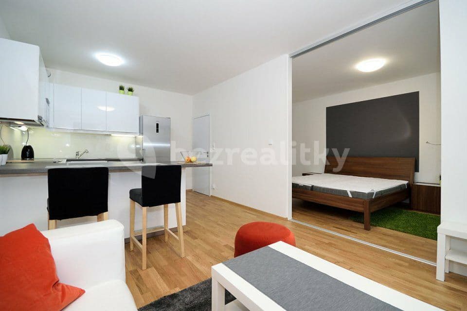 Prenájom bytu 2-izbový 53 m², Makedonská, Praha, Praha Prenájom bytu 2-izbový 53 m², Makedonská, Praha, Praha
