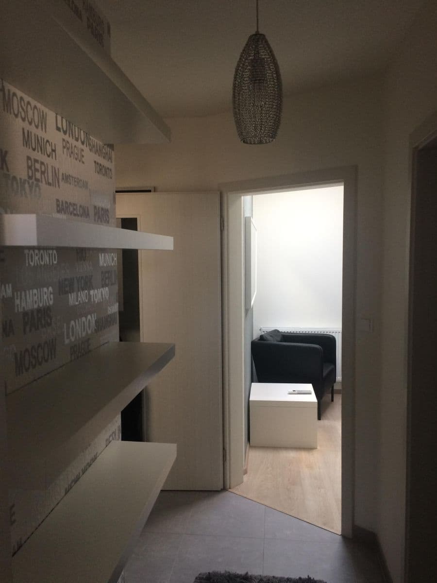 Prenájom bytu 2-izbový 43 m², Rečkova, Praha, Praha Prenájom bytu 2-izbový 43 m², Rečkova, Praha, Praha