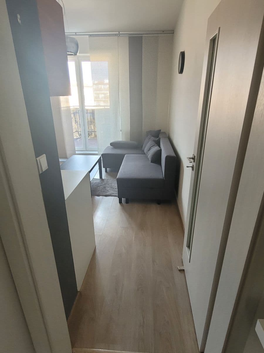 Prenájom bytu 2-izbový 43 m², Rečkova, Praha, Praha Prenájom bytu 2-izbový 43 m², Rečkova, Praha, Praha