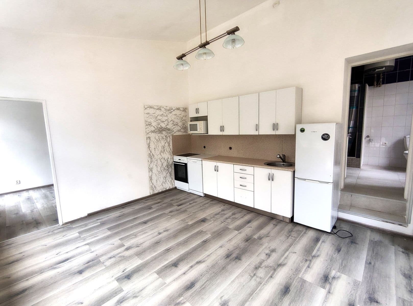 Prenájom bytu 2-izbový 36 m², Pod Karlovarskou silnicí, Praha, Praha Prenájom bytu 2-izbový 36 m², Pod Karlovarskou silnicí, Praha, Praha