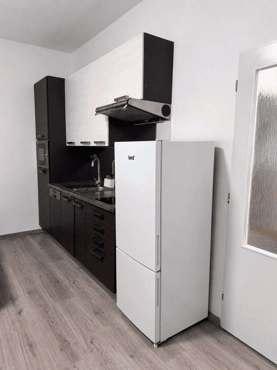 Prenájom bytu Garsoniéra 35 m², Krátká, Praha, Praha Prenájom bytu Garsoniéra 35 m², Krátká, Praha, Praha