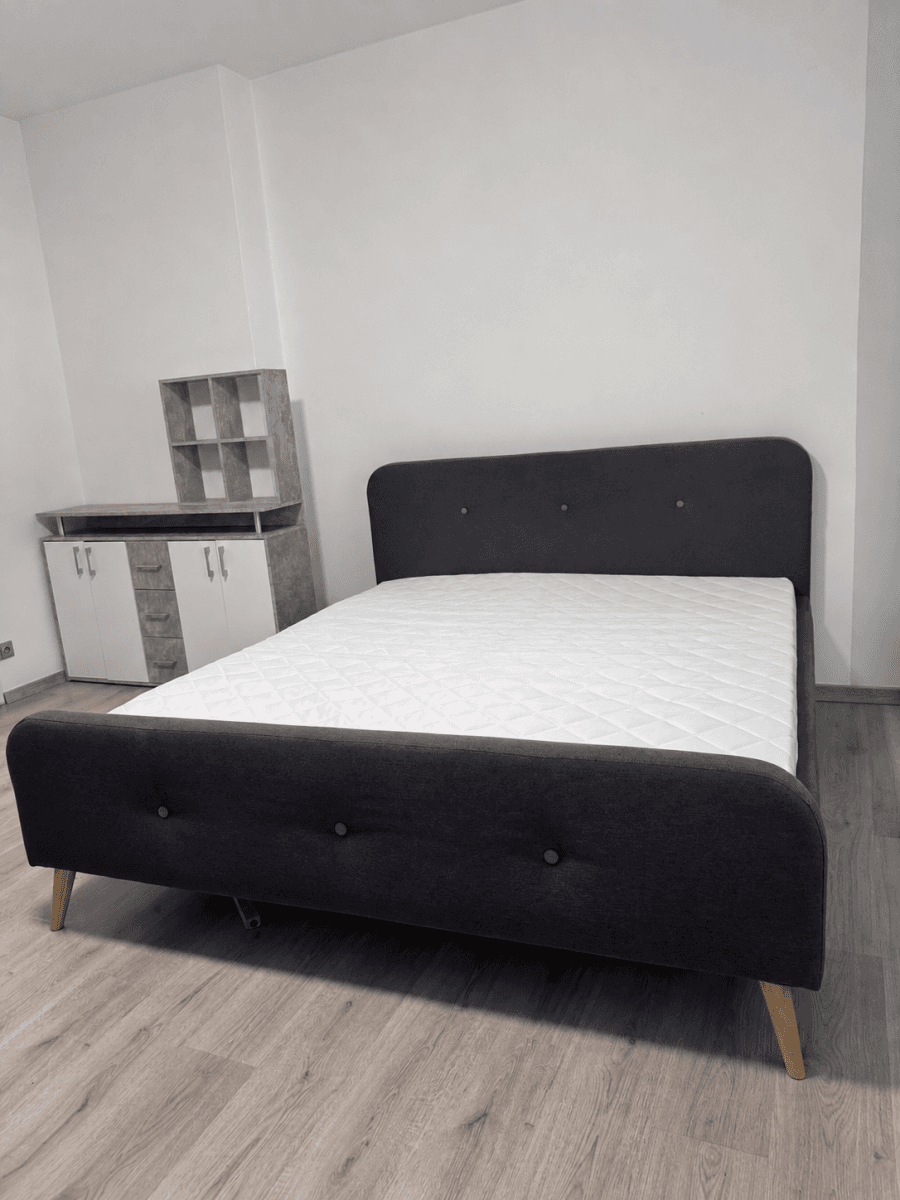 Prenájom bytu Garsoniéra 35 m², Krátká, Praha, Praha Prenájom bytu Garsoniéra 35 m², Krátká, Praha, Praha