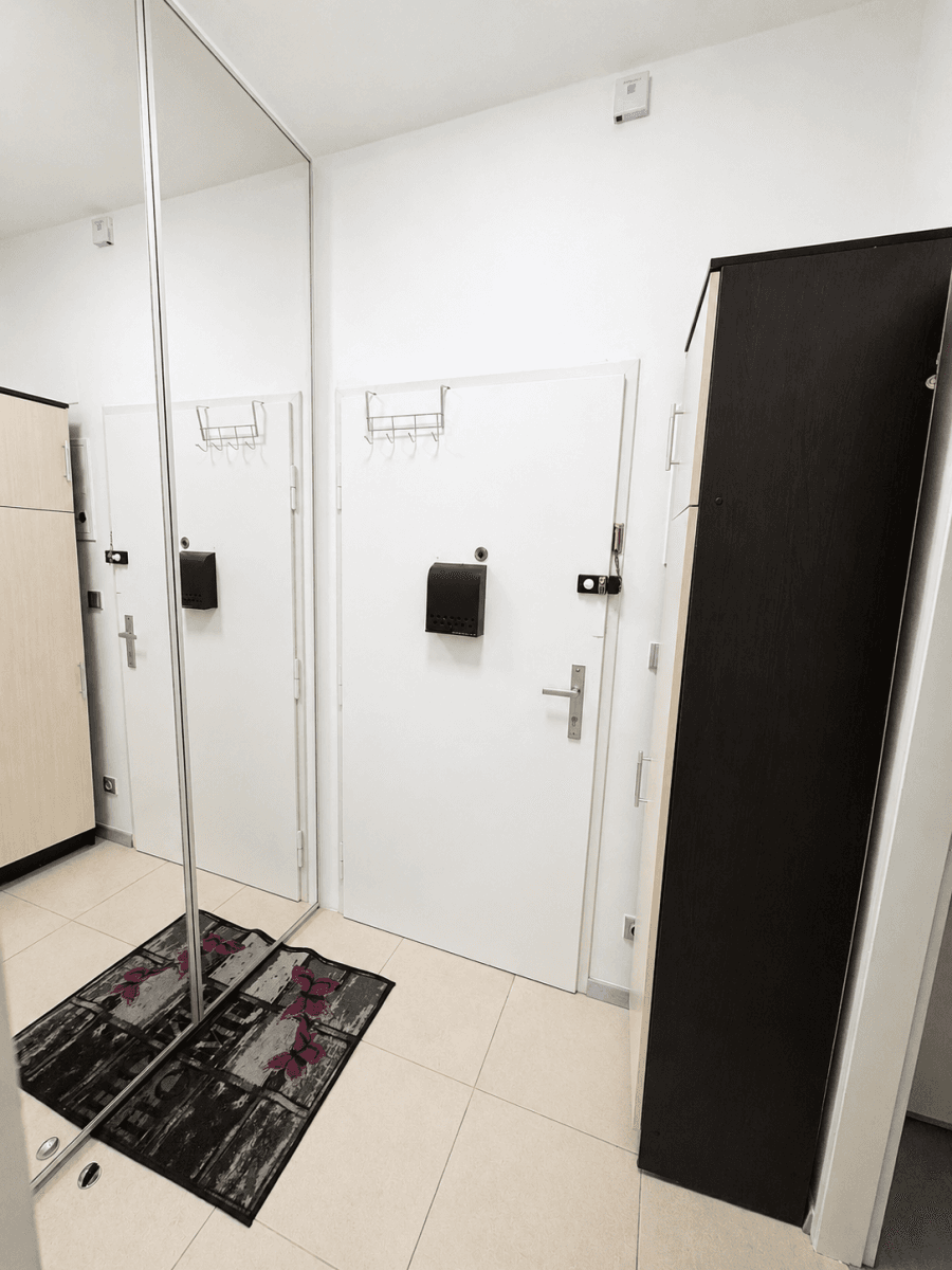 Prenájom bytu Garsoniéra 35 m², Krátká, Praha, Praha Prenájom bytu Garsoniéra 35 m², Krátká, Praha, Praha