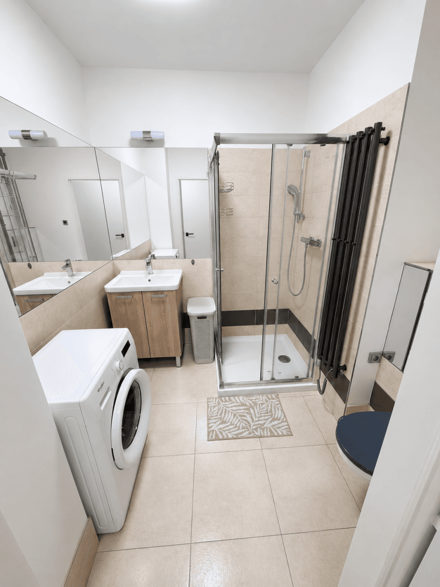 Prenájom bytu Garsoniéra 35 m², Krátká, Praha, Praha Prenájom bytu Garsoniéra 35 m², Krátká, Praha, Praha