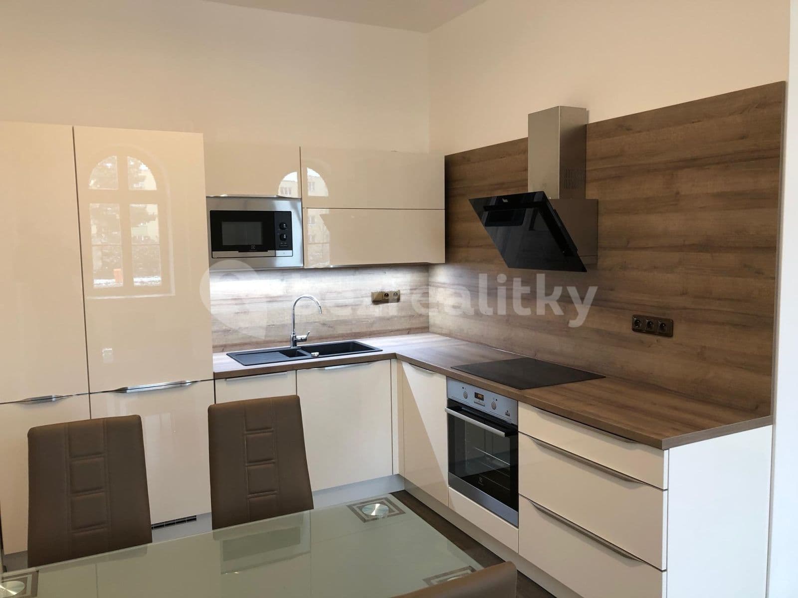 Prenájom bytu 2-izbový 53 m², Jičínská, Mladá Boleslav, Středočeský kraj Prenájom bytu 2-izbový 53 m², Jičínská, Mladá Boleslav, Středočeský kraj