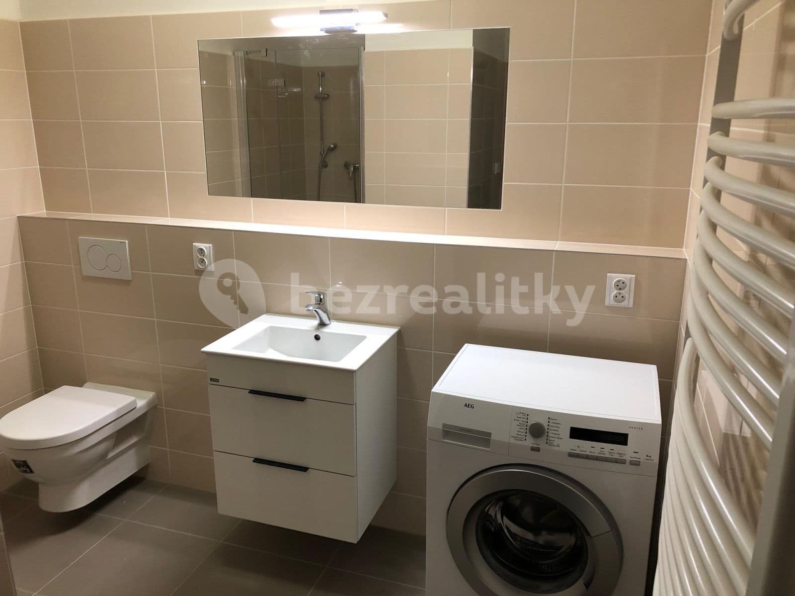 Prenájom bytu 2-izbový 53 m², Jičínská, Mladá Boleslav, Středočeský kraj Prenájom bytu 2-izbový 53 m², Jičínská, Mladá Boleslav, Středočeský kraj