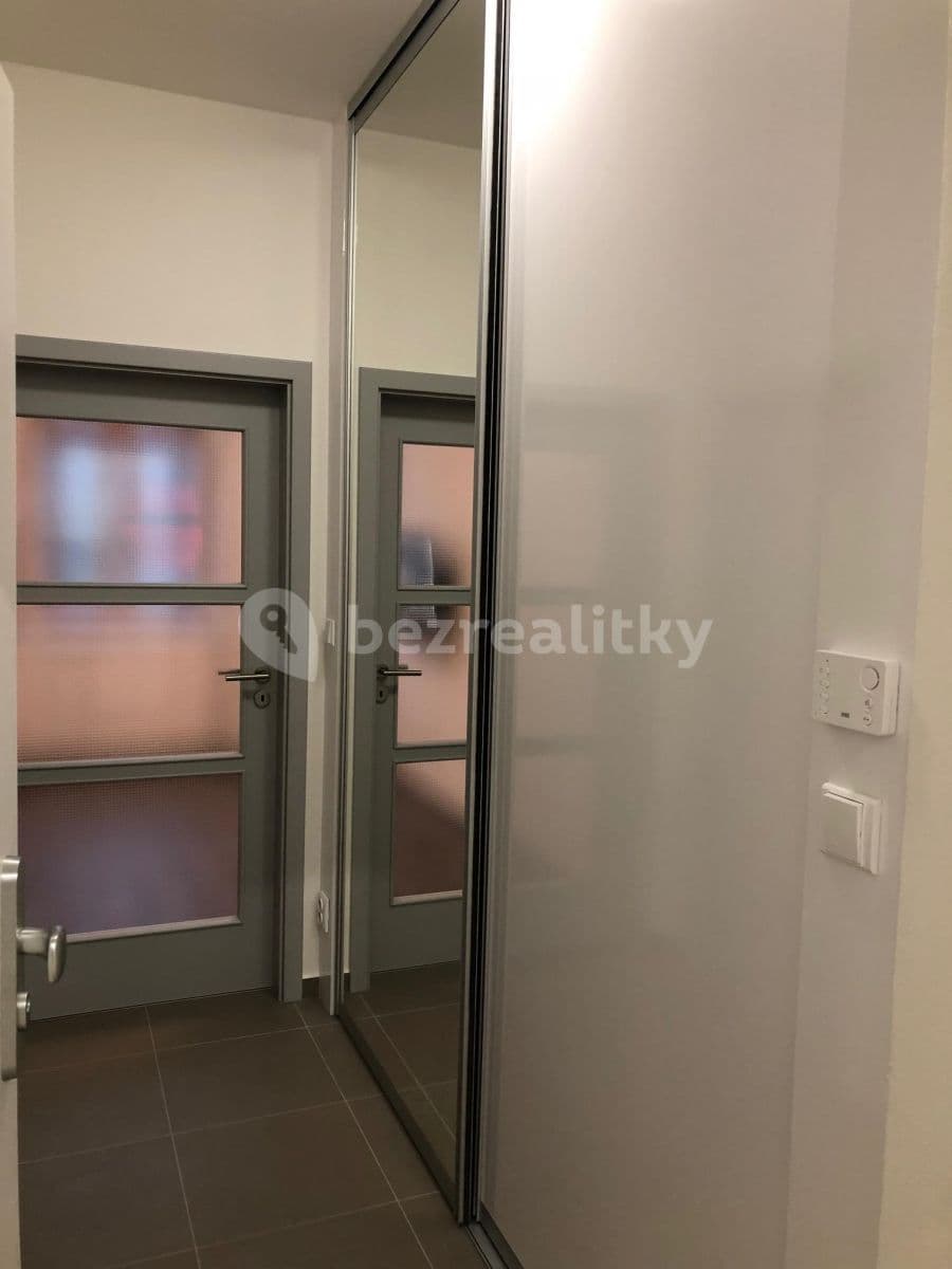 Prenájom bytu 2-izbový 53 m², Jičínská, Mladá Boleslav, Středočeský kraj Prenájom bytu 2-izbový 53 m², Jičínská, Mladá Boleslav, Středočeský kraj