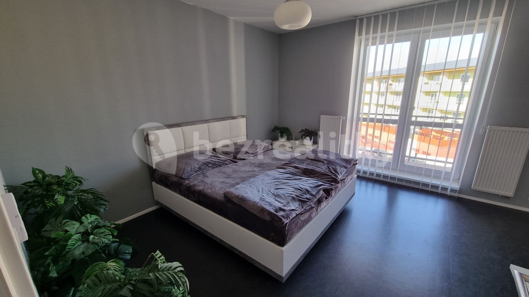 Prenájom bytu 1-izbový 32 m², Brněnská Pole, Šlapanice, Jihomoravský kraj Prenájom bytu 1-izbový 32 m², Brněnská Pole, Šlapanice, Jihomoravský kraj