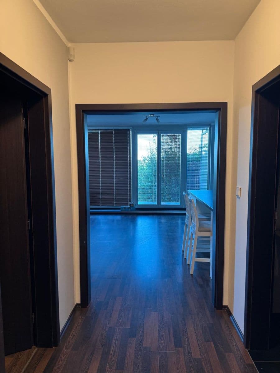 Prenájom bytu 2-izbový 50 m², Na Vysočanských vinicích, Praha, Praha Prenájom bytu 2-izbový 50 m², Na Vysočanských vinicích, Praha, Praha