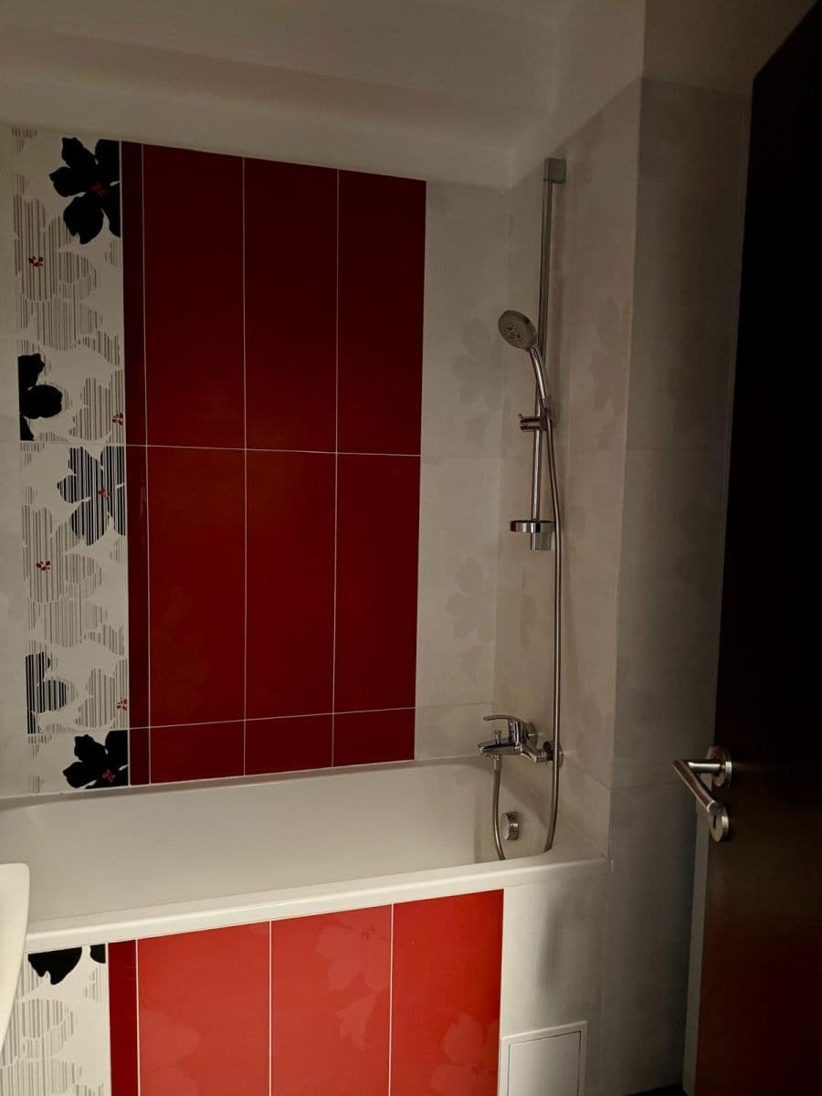 Prenájom bytu 2-izbový 50 m², Na Vysočanských vinicích, Praha, Praha Prenájom bytu 2-izbový 50 m², Na Vysočanských vinicích, Praha, Praha