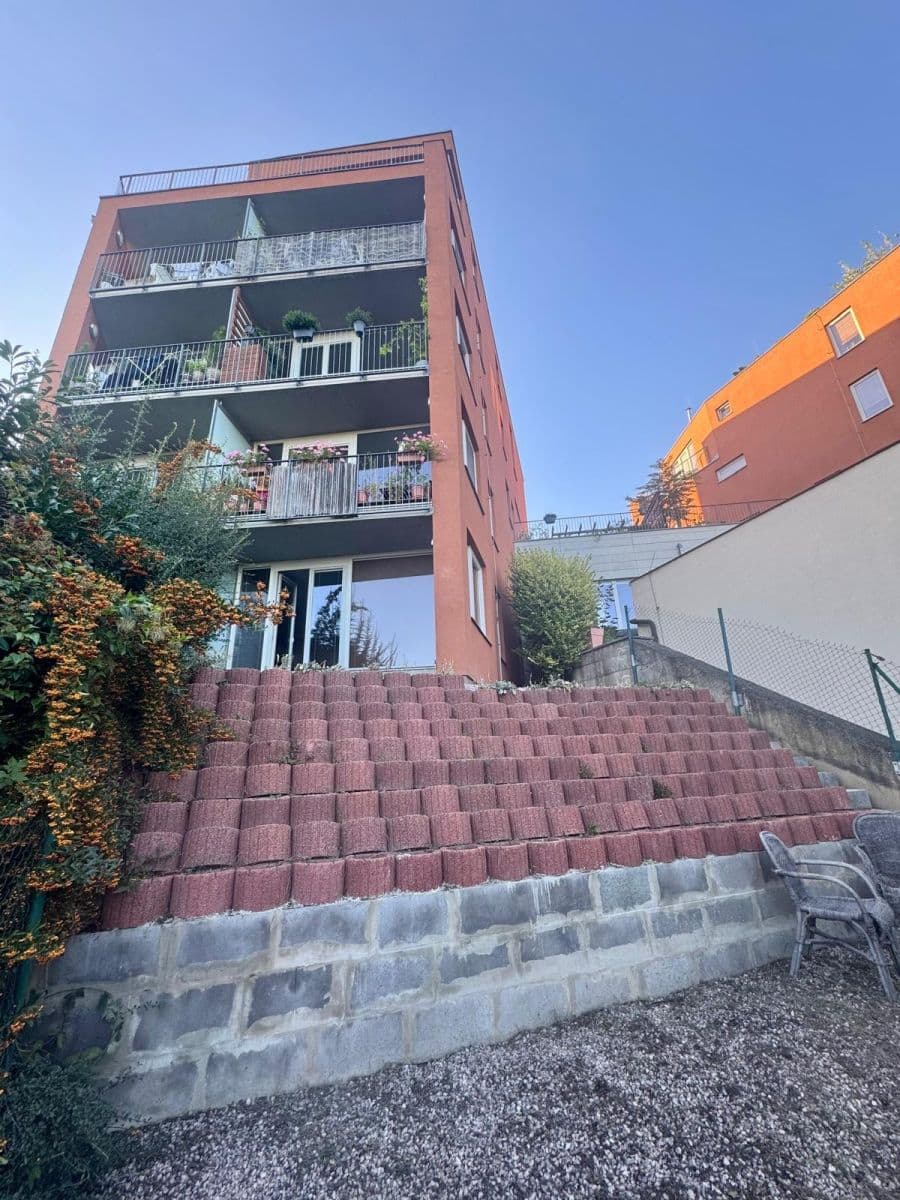 Prenájom bytu 2-izbový 50 m², Na Vysočanských vinicích, Praha, Praha Prenájom bytu 2-izbový 50 m², Na Vysočanských vinicích, Praha, Praha