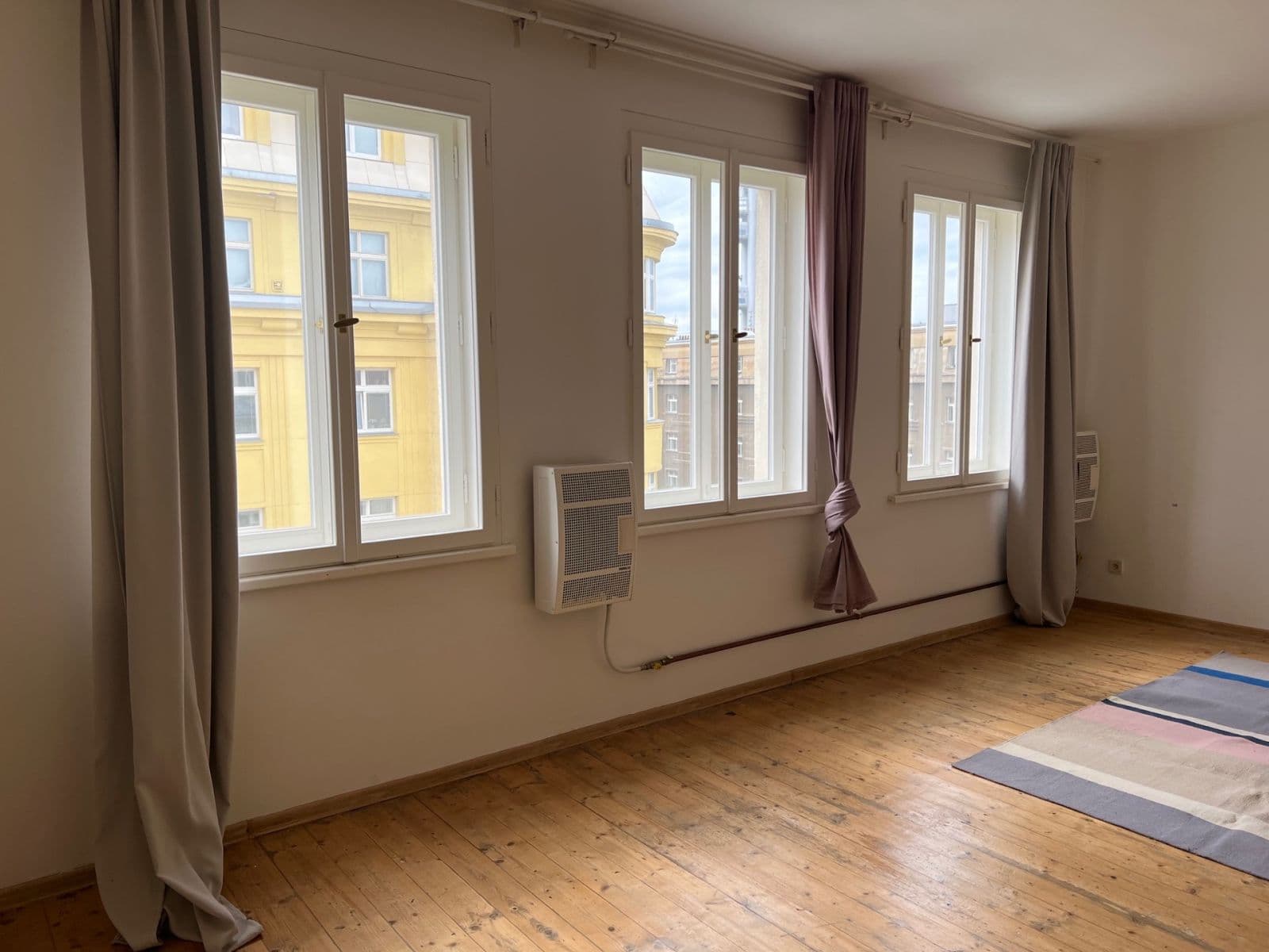 Prenájom bytu 1-izbový 31 m², Radhošťská, Praha, Praha Prenájom bytu 1-izbový 31 m², Radhošťská, Praha, Praha