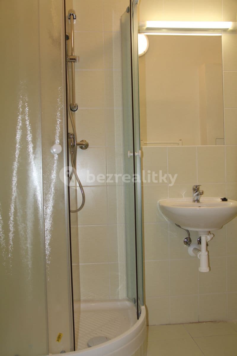 Prenájom bytu Garsoniéra 27 m², náměstí Hrdinů, Praha, Praha Prenájom bytu Garsoniéra 27 m², náměstí Hrdinů, Praha, Praha