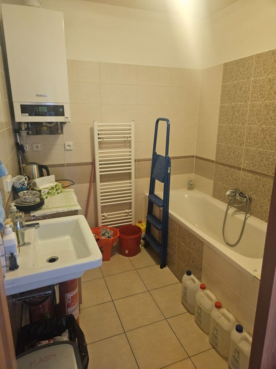 Prenájom bytu 3-izbový 77 m², Jindřicha Plachty, Praha, Praha Prenájom bytu 3-izbový 77 m², Jindřicha Plachty, Praha, Praha