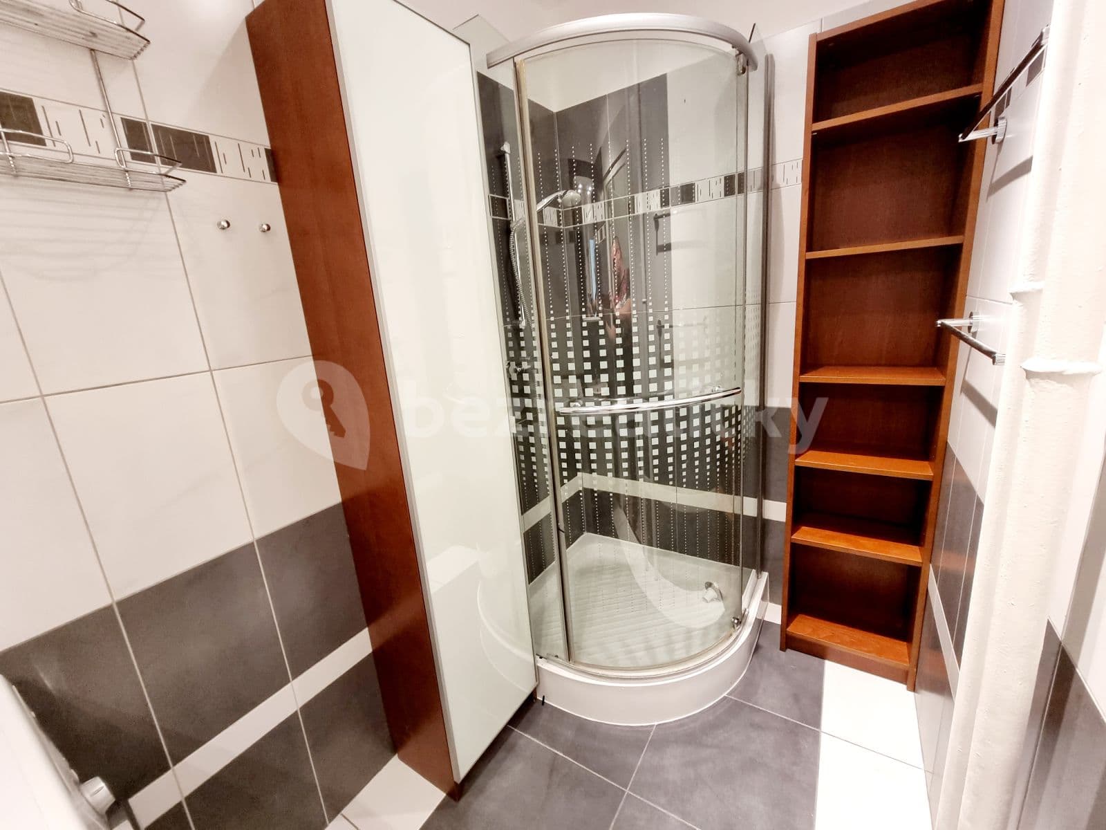 Prenájom bytu 2-izbový 55 m², Bělocerkevská, Praha, Praha Prenájom bytu 2-izbový 55 m², Bělocerkevská, Praha, Praha