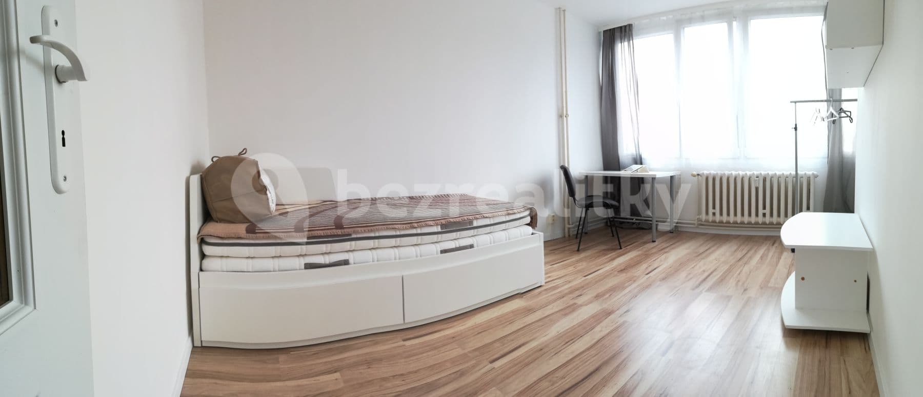 Prenájom bytu 3-izbový 72 m², Nekvasilova, Praha, Praha Prenájom bytu 3-izbový 72 m², Nekvasilova, Praha, Praha