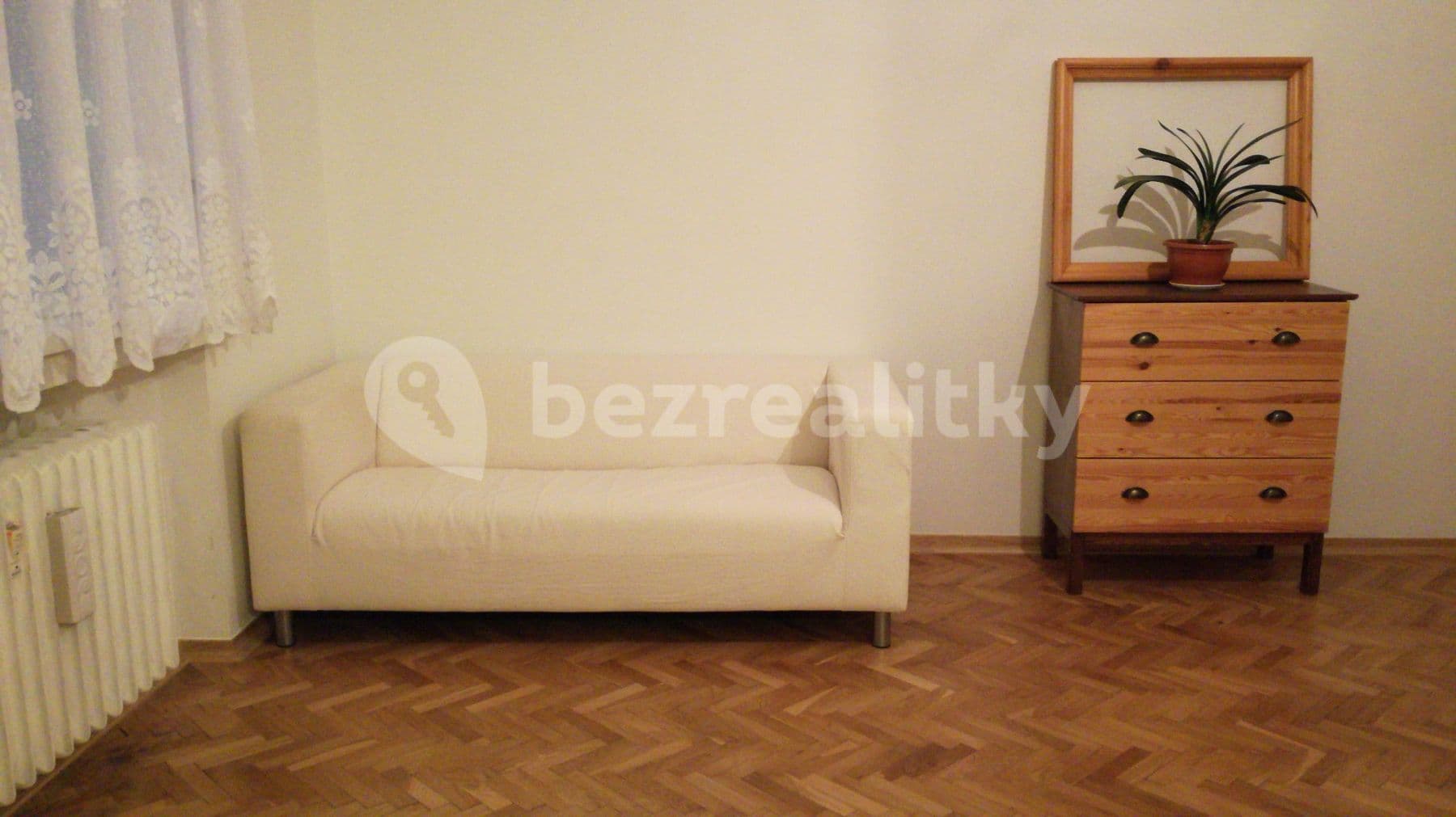 Prenájom bytu 1-izbový 32 m², Lucemburská, Praha, Praha Prenájom bytu 1-izbový 32 m², Lucemburská, Praha, Praha